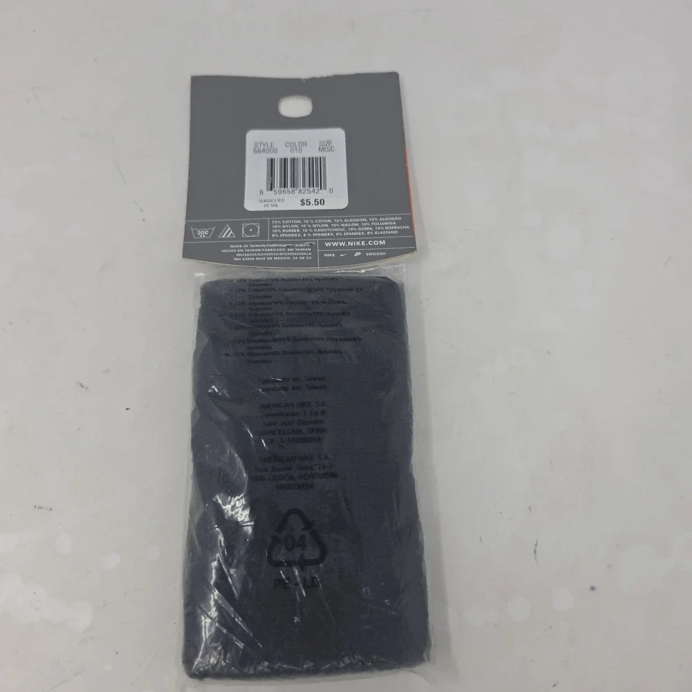 VINTAGE Sealed Nike Black White Swoosh Logo 2 Pack Sport Wristbands Taiwan 90s D